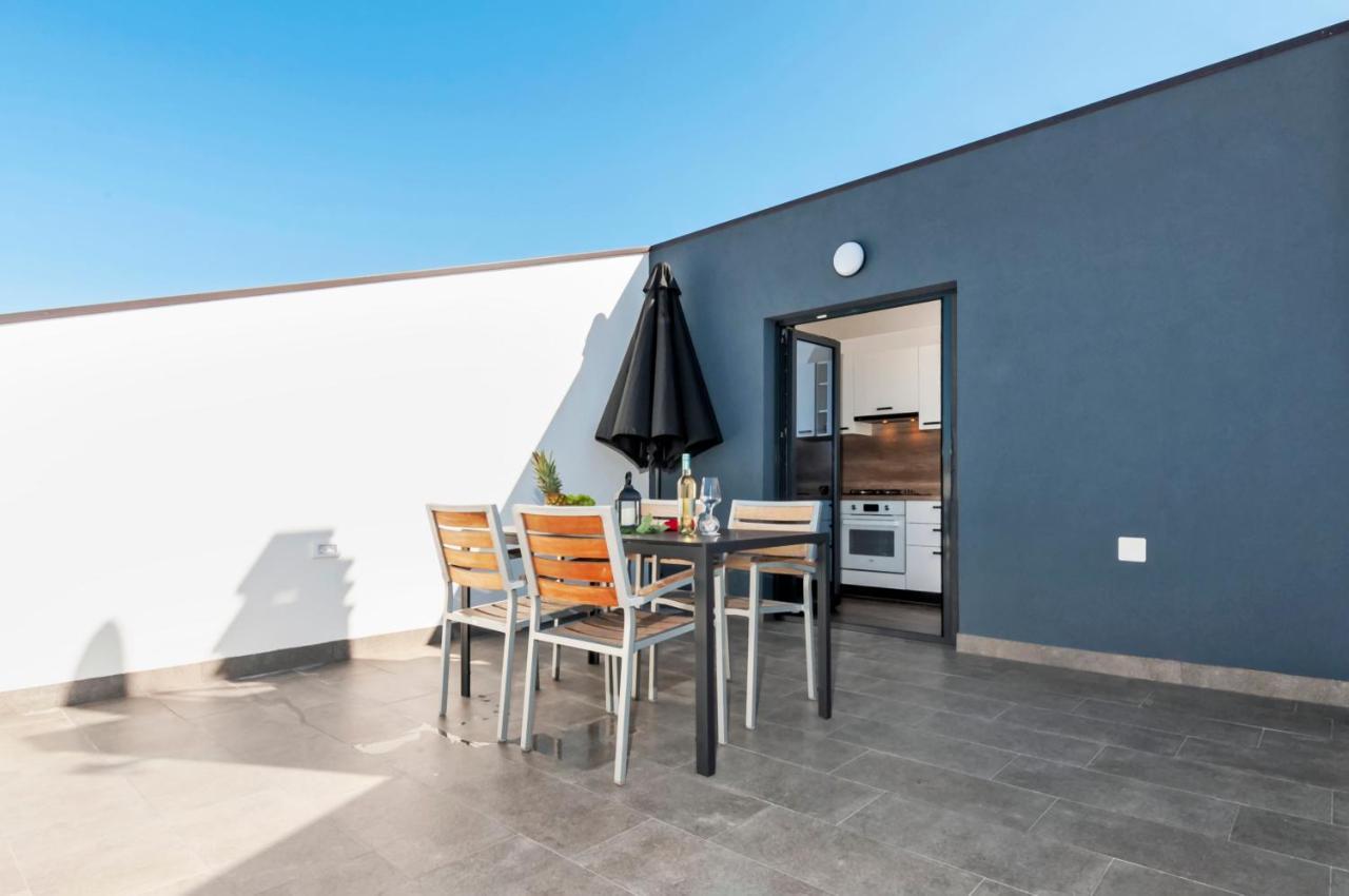 Deluxe Apartments A&A - 2 Ρόβινι Εξωτερικό φωτογραφία