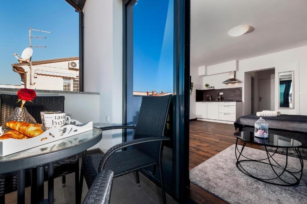 Deluxe Apartments A&A - 2 Ρόβινι Εξωτερικό φωτογραφία
