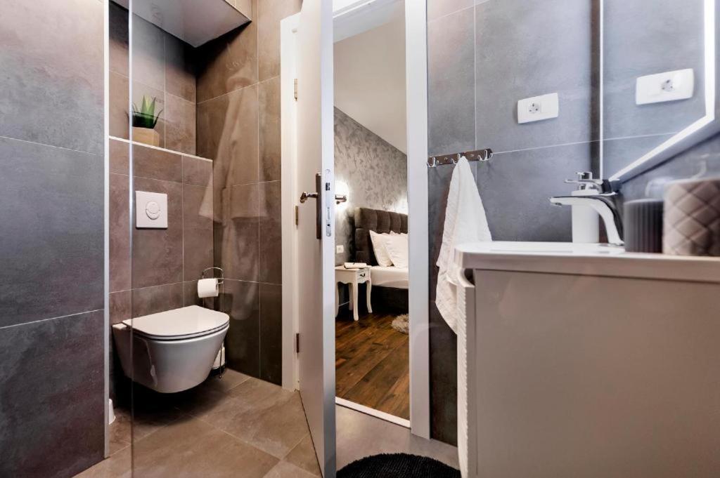 Deluxe Apartments A&A - 2 Ρόβινι Εξωτερικό φωτογραφία