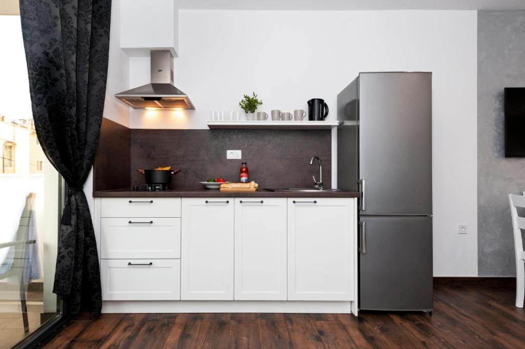 Deluxe Apartments A&A - 2 Ρόβινι Εξωτερικό φωτογραφία