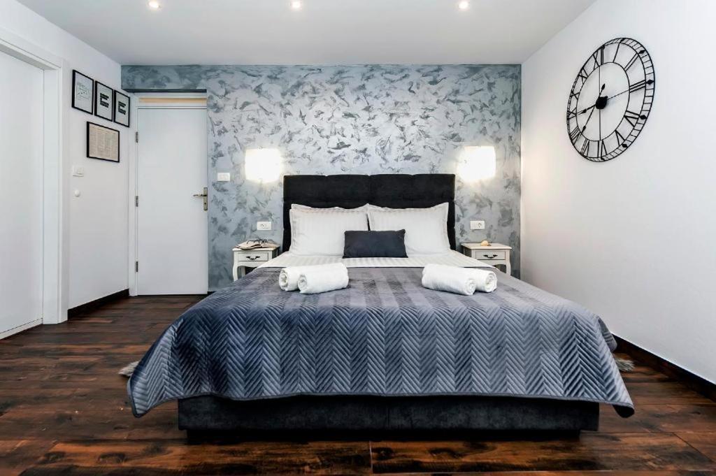Deluxe Apartments A&A - 2 Ρόβινι Εξωτερικό φωτογραφία