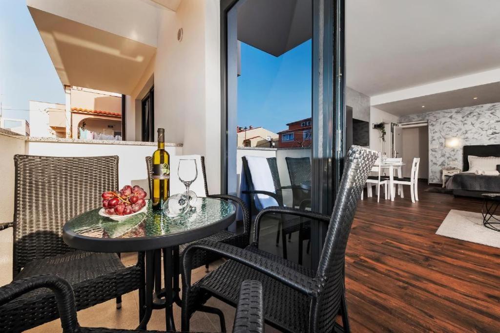 Deluxe Apartments A&A - 2 Ρόβινι Εξωτερικό φωτογραφία